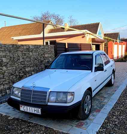 Mercedes W124 1990 год Суклея Суклея
