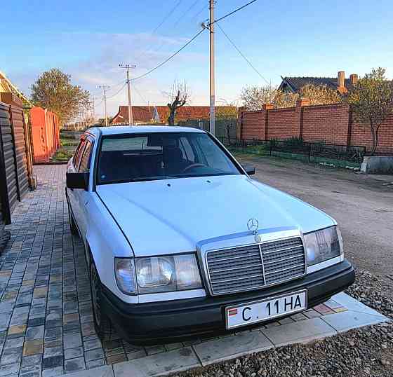 Mercedes W124 1990 год Суклея Суклея