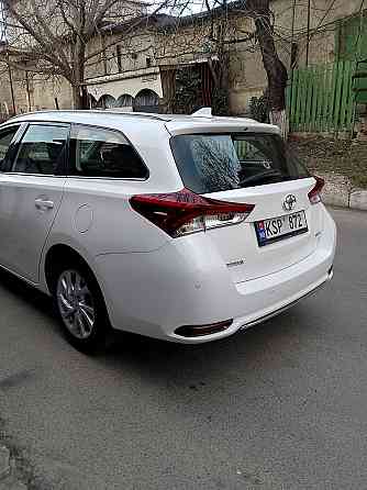 Toyota Auris 2016 год Кишинёв Кишинёв
