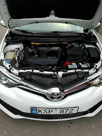 Toyota Auris 2016 год Кишинёв Кишинёв