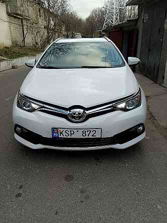 Toyota Auris 2016 год Кишинёв Кишинёв