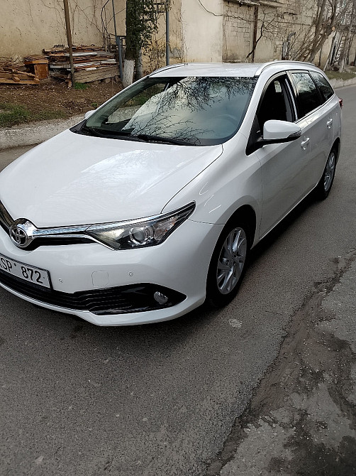 Toyota Auris 2016 год Кишинёв Кишинёв - изображение 2