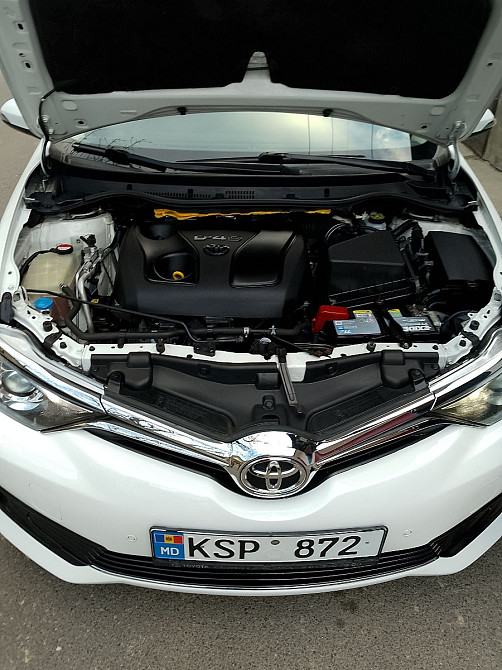 Toyota Auris 2016 год Кишинёв Кишинёв - изображение 4