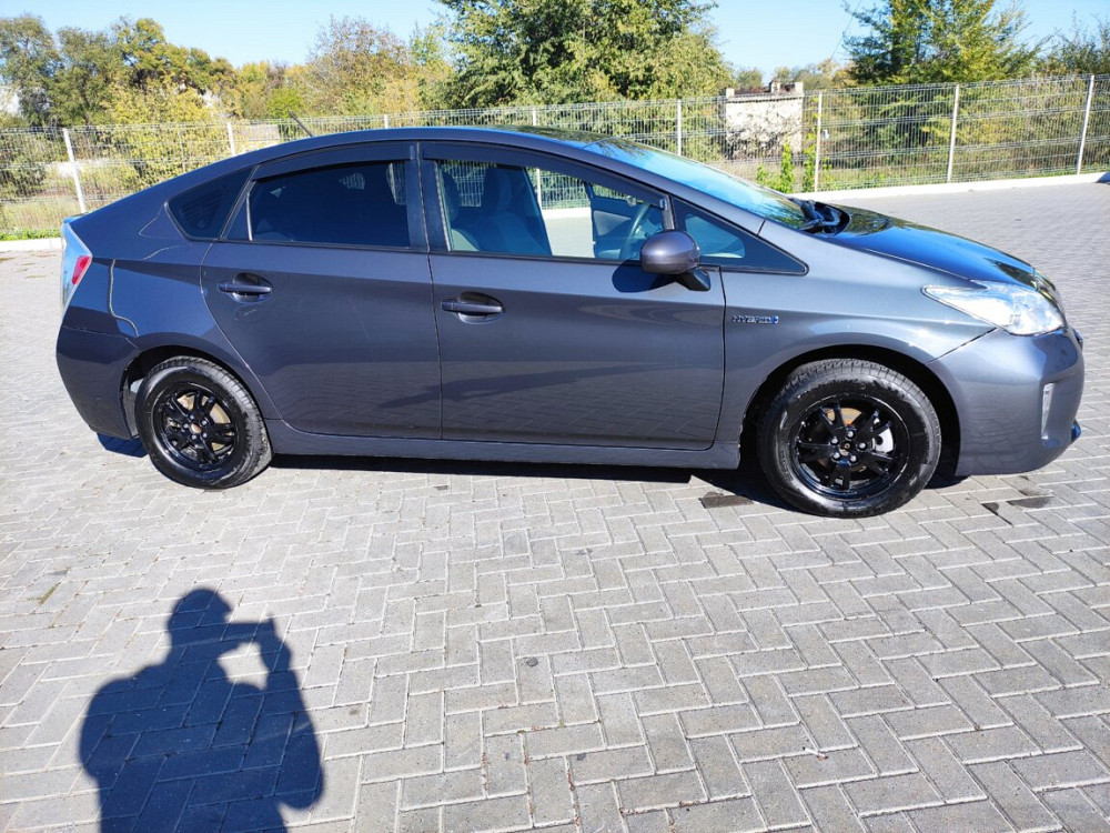 Toyota Prius 2013 год Бельцы Бельцы - изображение 4