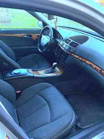 Mercedes E-Class 2003 год Суклея Суклея