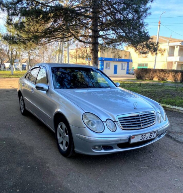 Mercedes E-Class 2003 an Sucleia Sucleia - fotografie 4
