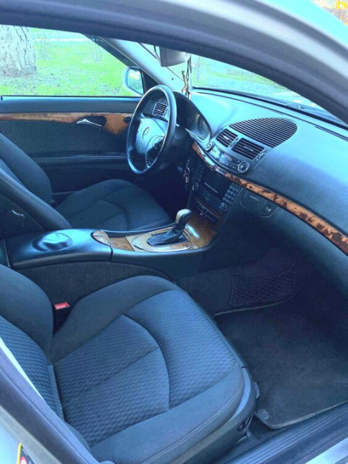 Mercedes E-Class 2003 an Sucleia Sucleia - fotografie 6