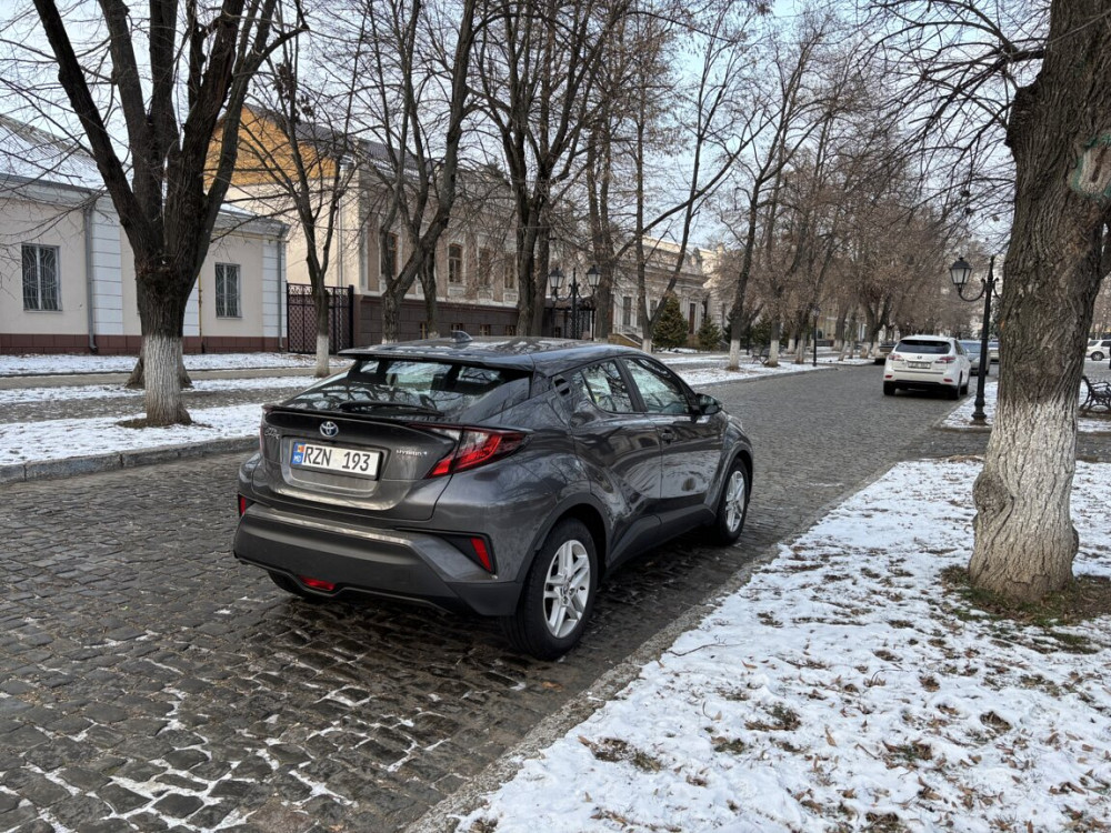 Toyota C-HR 2023 год Кишинёв Кишинёв - изображение 3