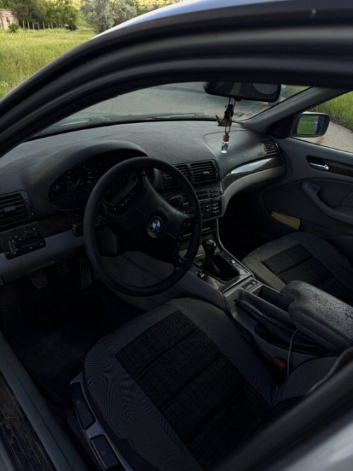 BMW 3 Series 2003 год Первомайск Первомайск - изображение 4
