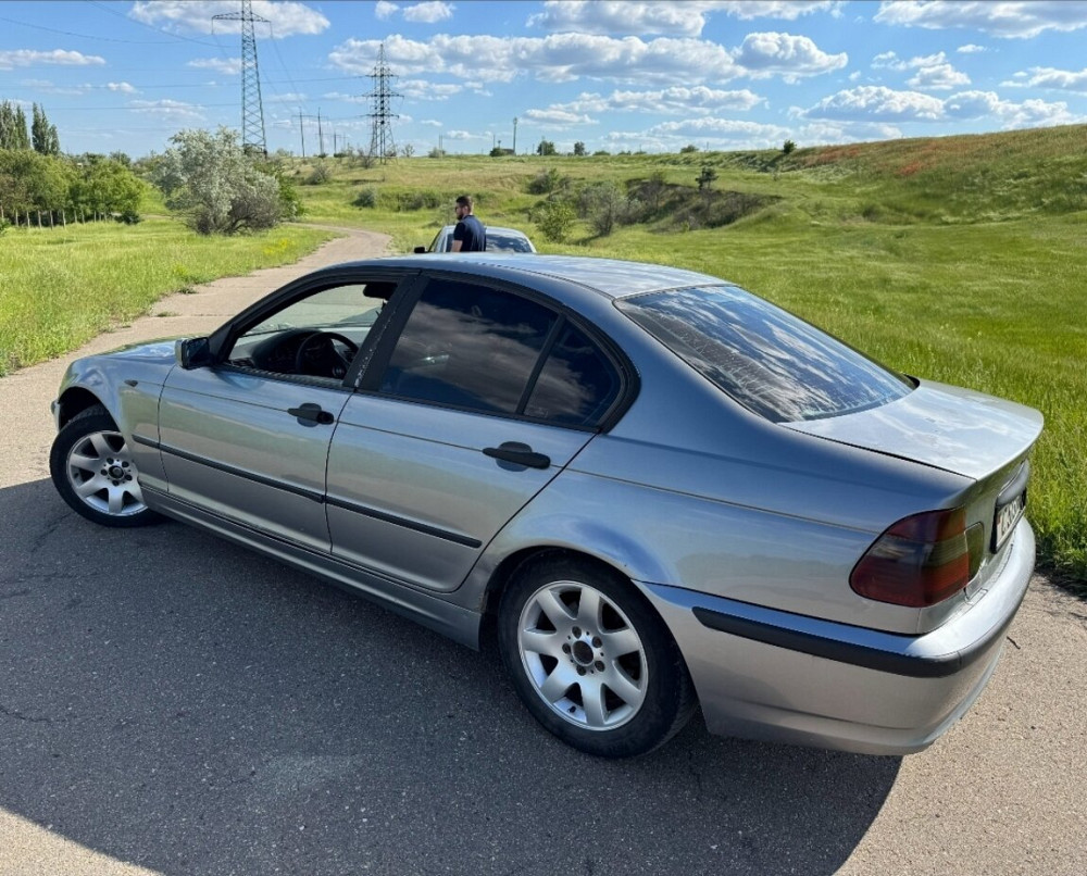 BMW 3 Series 2003 год Первомайск Первомайск - изображение 2