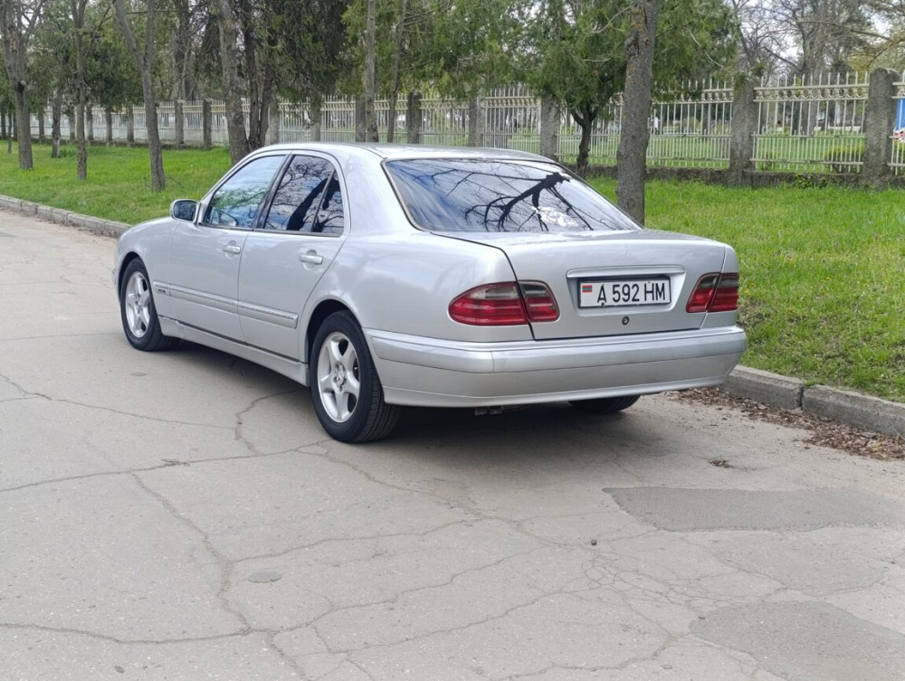 Mercedes E-Class 2000 год Бендеры Бендеры - изображение 4