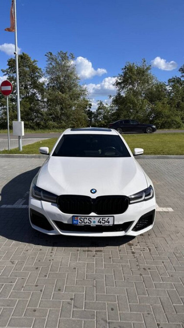 BMW 5 Series 2021 год Днестровск Днестровск - изображение 1