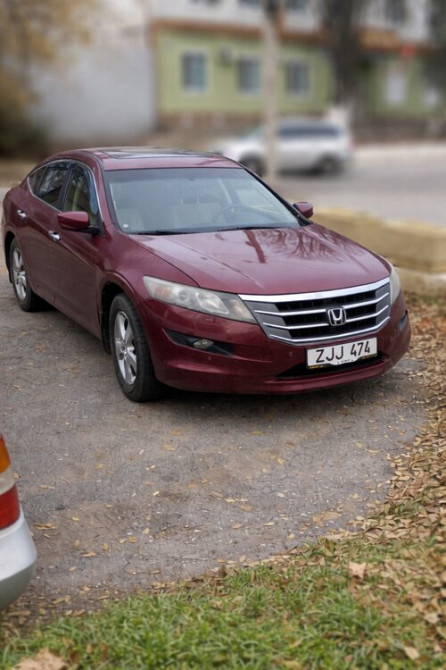 Honda Crosstour 2010 год Тирасполь Тирасполь - изображение 2