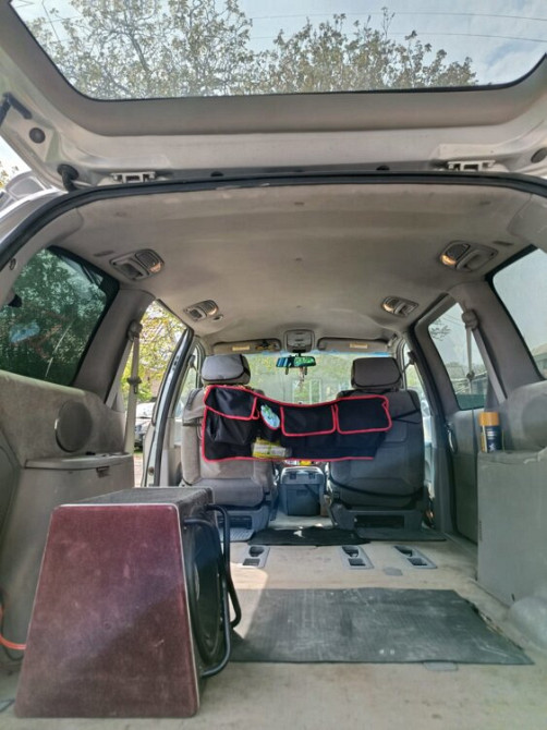 Kia Carnival 2005 год Бендеры Бендеры - изображение 6