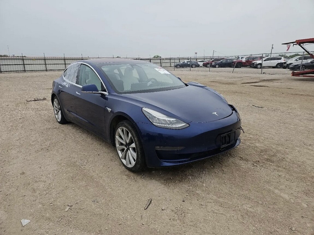 Tesla Model 3 2018 год Тирасполь Тирасполь - изображение 3