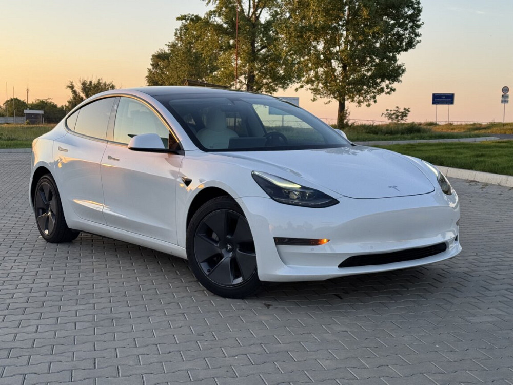 Tesla Model 3 2021 год Тирасполь Тирасполь - изображение 1