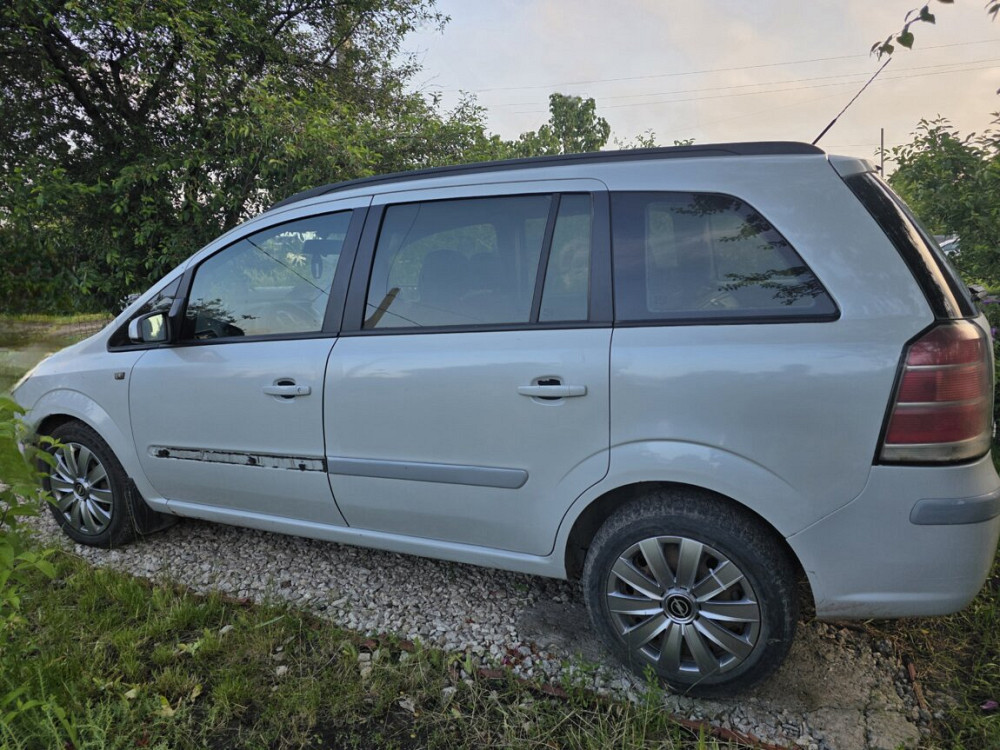 Opel Zafira 2005 an Chişinău Chişinău - fotografie 2