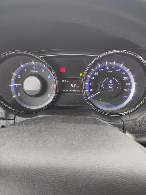 Hyundai Sonata 2011 год Кишинёв Кишинёв - изображение 5