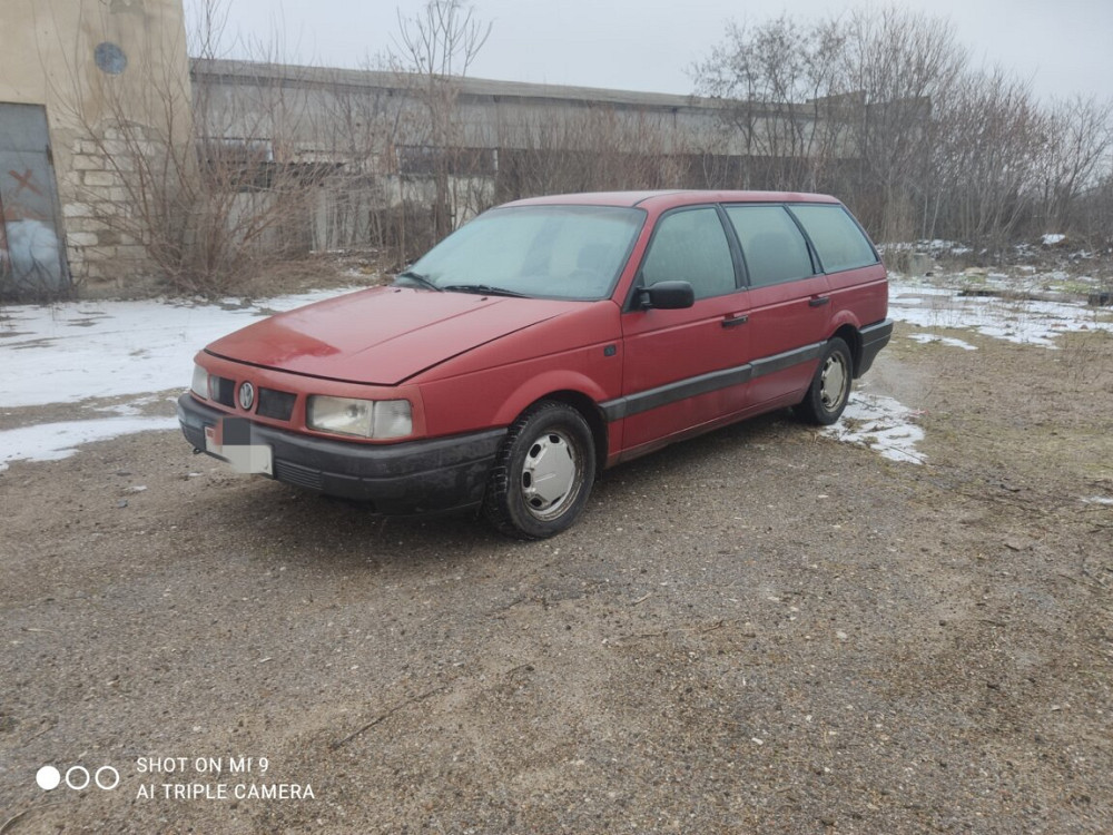 Volkswagen Passat 1991 an Parcani Parcani - fotografie 2