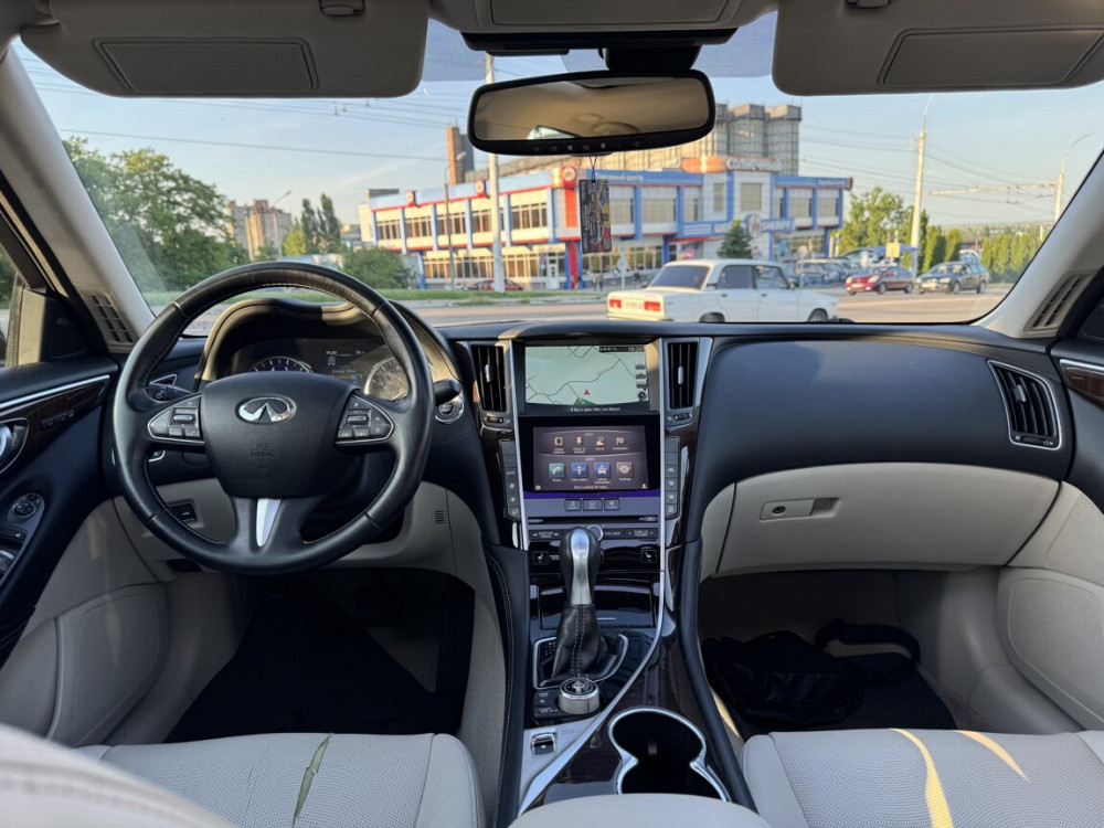 Infiniti Q 2014 an Bender Bender - fotografie 5