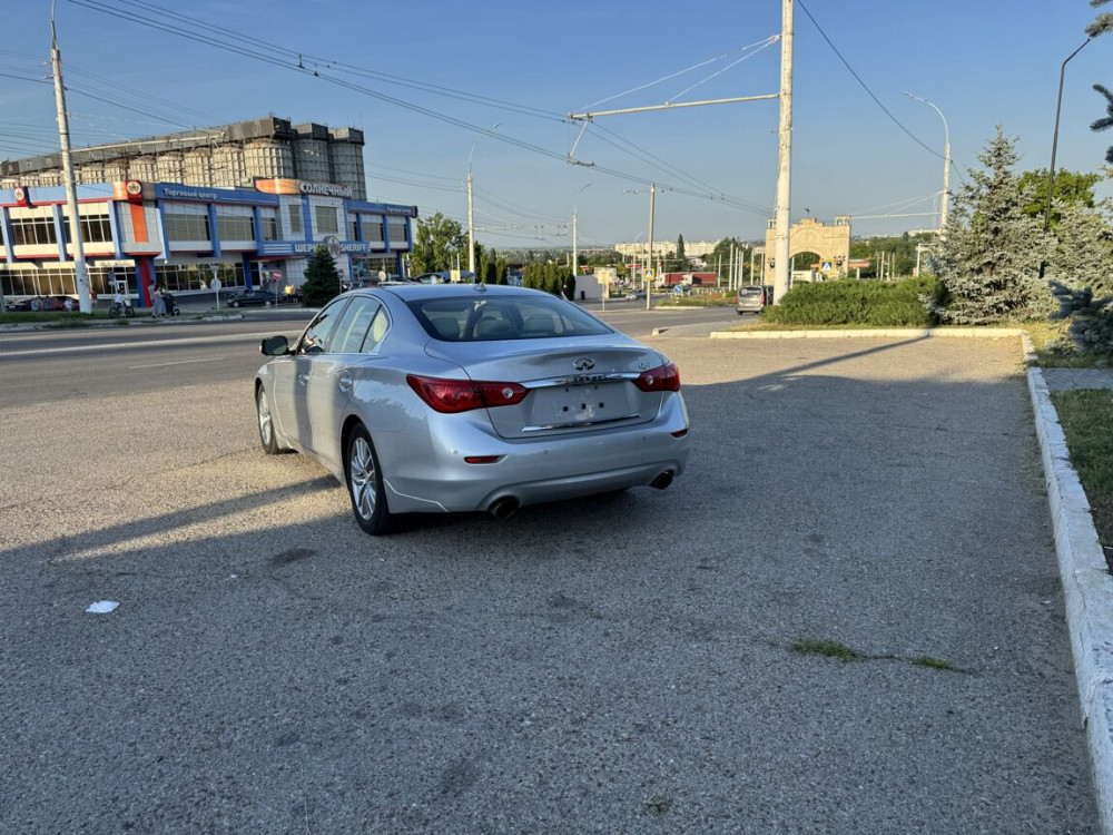 Infiniti Q 2014 an Bender Bender - fotografie 3