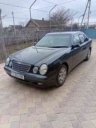 Продам Мерседес W210 в отличном состоянии 2001 года выпуска ресталинг Слободзея