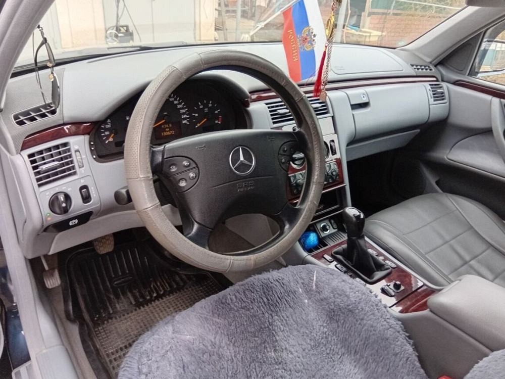 Продам Мерседес W210 в отличном состоянии 2001 года выпуска ресталинг Slobozia - fotografie 5