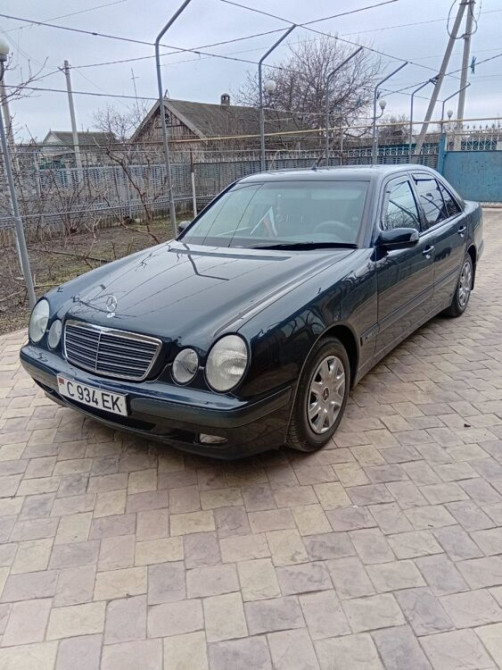 Продам Мерседес W210 в отличном состоянии 2001 года выпуска ресталинг Slobozia - fotografie 1