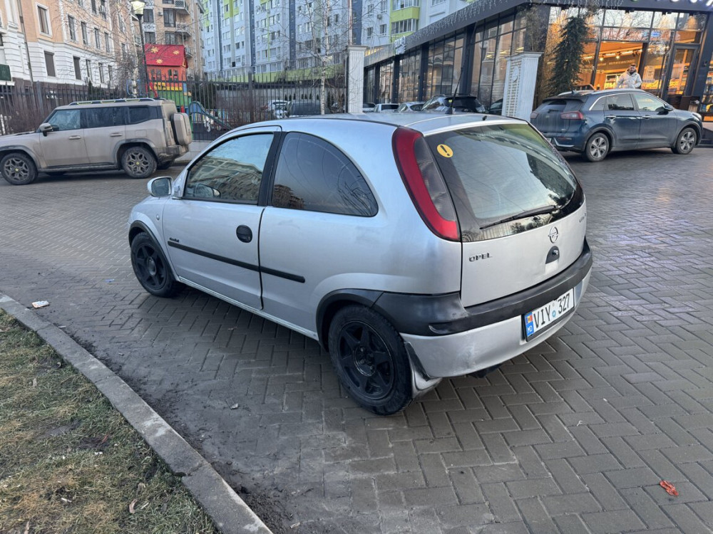 Opel Corsa 2001 год Кишинёв Кишинёв - изображение 2