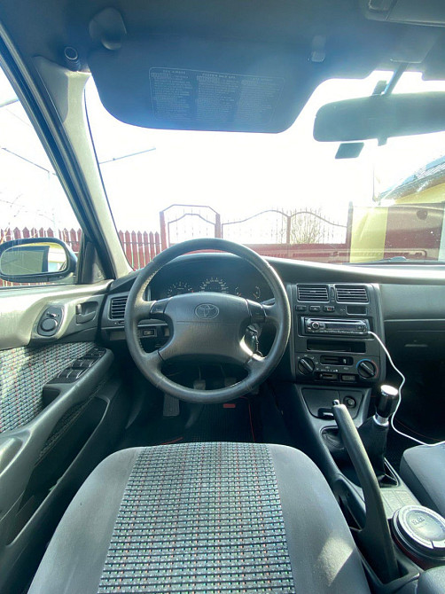Toyota Carina 1995 год Кишинёв Кишинёв - изображение 7