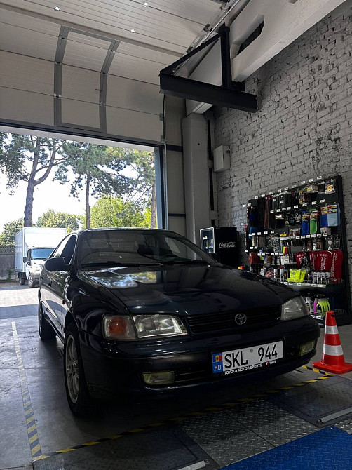 Toyota Carina 1995 год Кишинёв Кишинёв - изображение 3