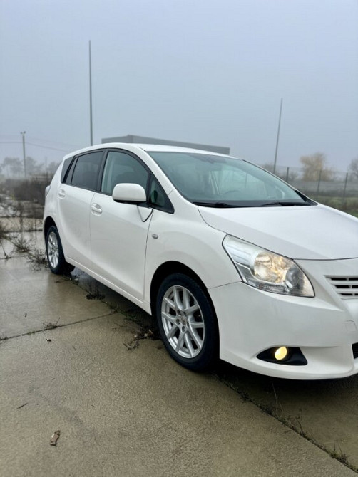 Toyota Verso 2009 год Тирасполь Тирасполь - изображение 2