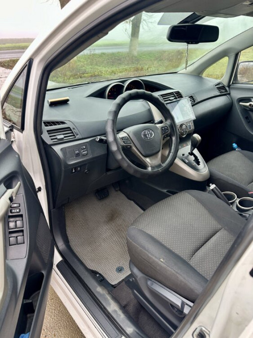 Toyota Verso 2009 год Тирасполь Тирасполь - изображение 4
