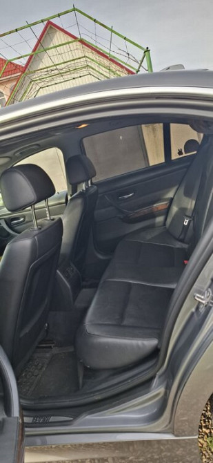 BMW 3 Series 2010 год Григориополь Григориополь - изображение 6