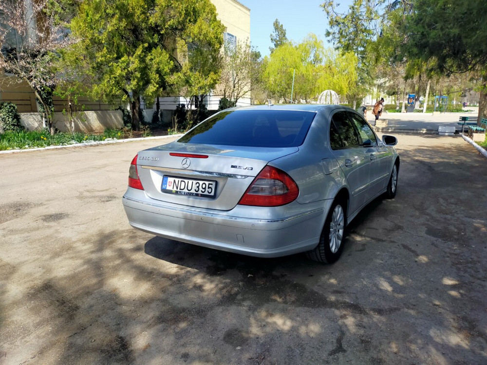 Mercedes E-Class 2007 год Суклея Суклея - изображение 4