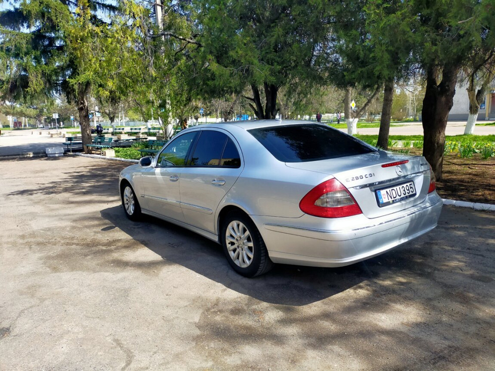 Mercedes E-Class 2007 год Суклея Суклея - изображение 3