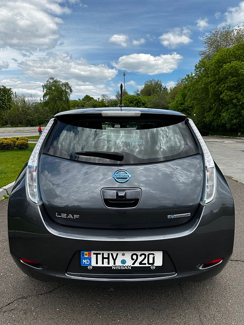 Nissan Frunză 2013 an Rezina Rezina - fotografie 3