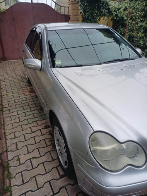 Mercedes C-Class 2003 an Tîrnauca Tîrnauca - fotografie 1