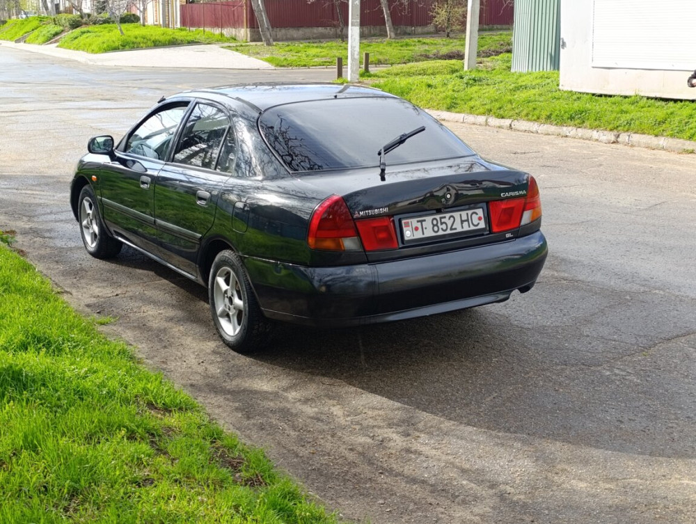 Mitsubishi Carisma 1998 год Бендеры Бендеры - изображение 2