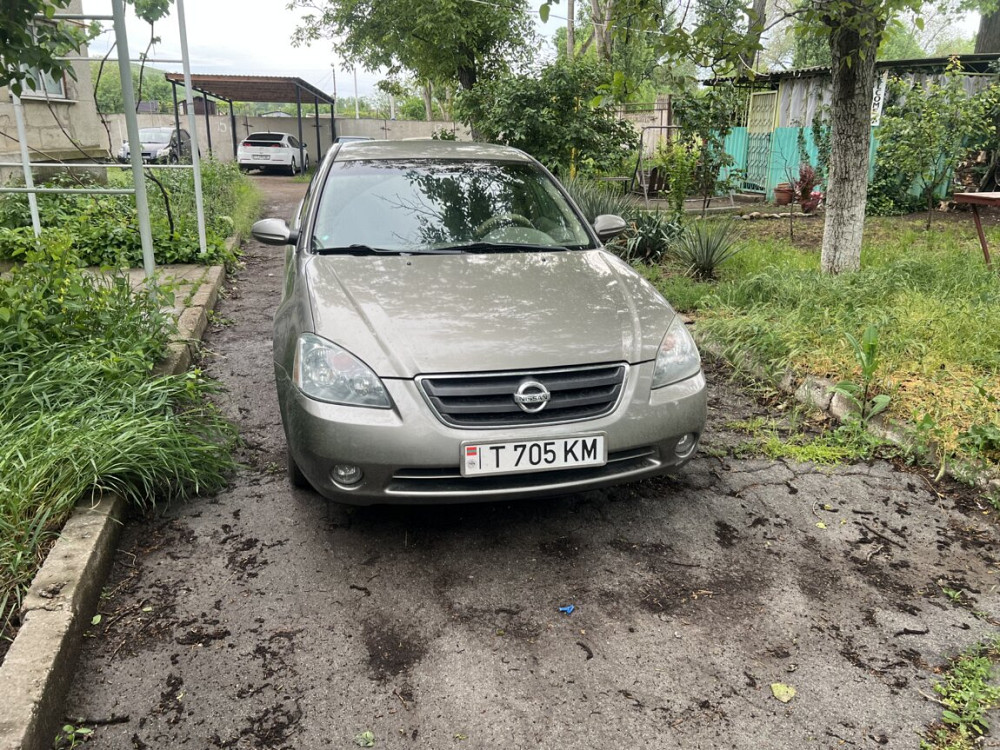 Nissan Altima 2003 an Bender Bender - fotografie 3