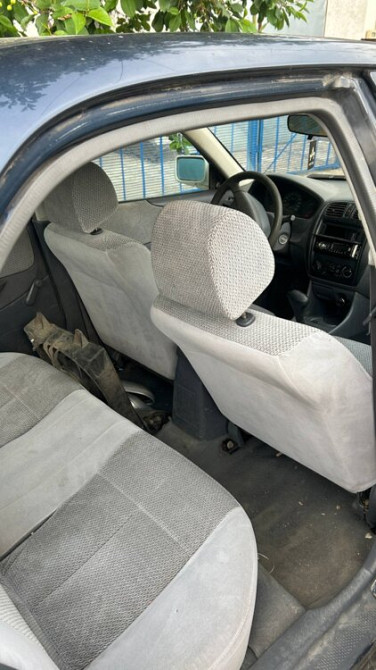 Mazda 323 1999 год Тирасполь Тирасполь - изображение 3