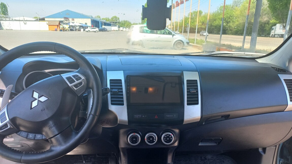 Mitsubishi Outlander 2008 год Кишинёв Кишинёв - изображение 1