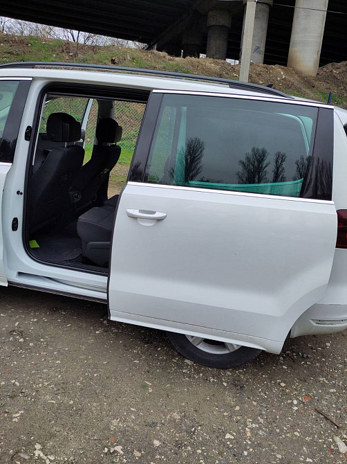 Volkswagen Sharan 2016 год Кишинёв Кишинёв - изображение 9