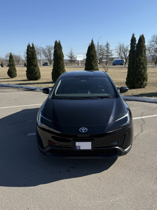 Toyota Prius 2024 год Новые Анены Новые Анены - изображение 1
