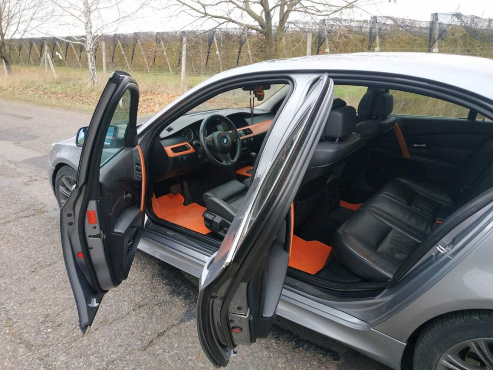 BMW 5 Series 2004 год Тирасполь Тирасполь - изображение 4