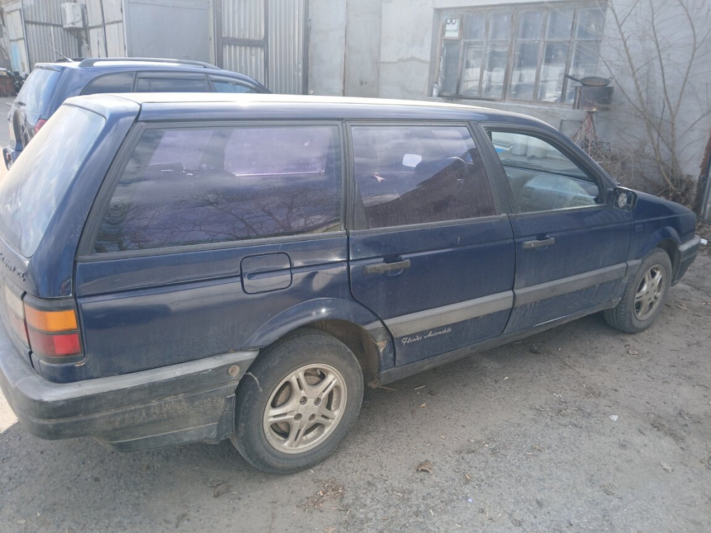 Volkswagen Passat 1991 an Tiraspol Tiraspol - fotografie 4