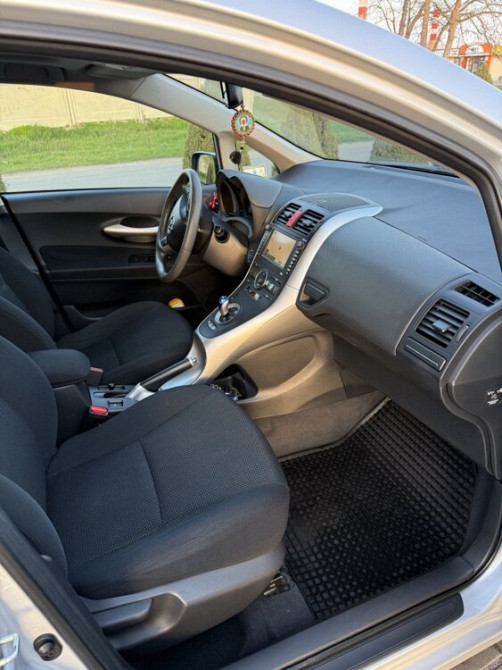 Toyota Auris 2011 год Тирасполь Тирасполь - изображение 2