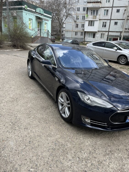 Tesla Model S 2014 an Tiraspol Tiraspol - fotografie 1