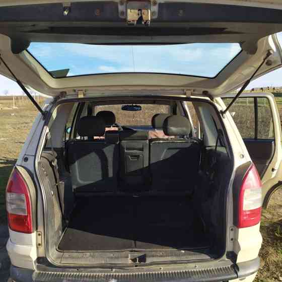 Opel Zafira 2004 год Комрат Комрат