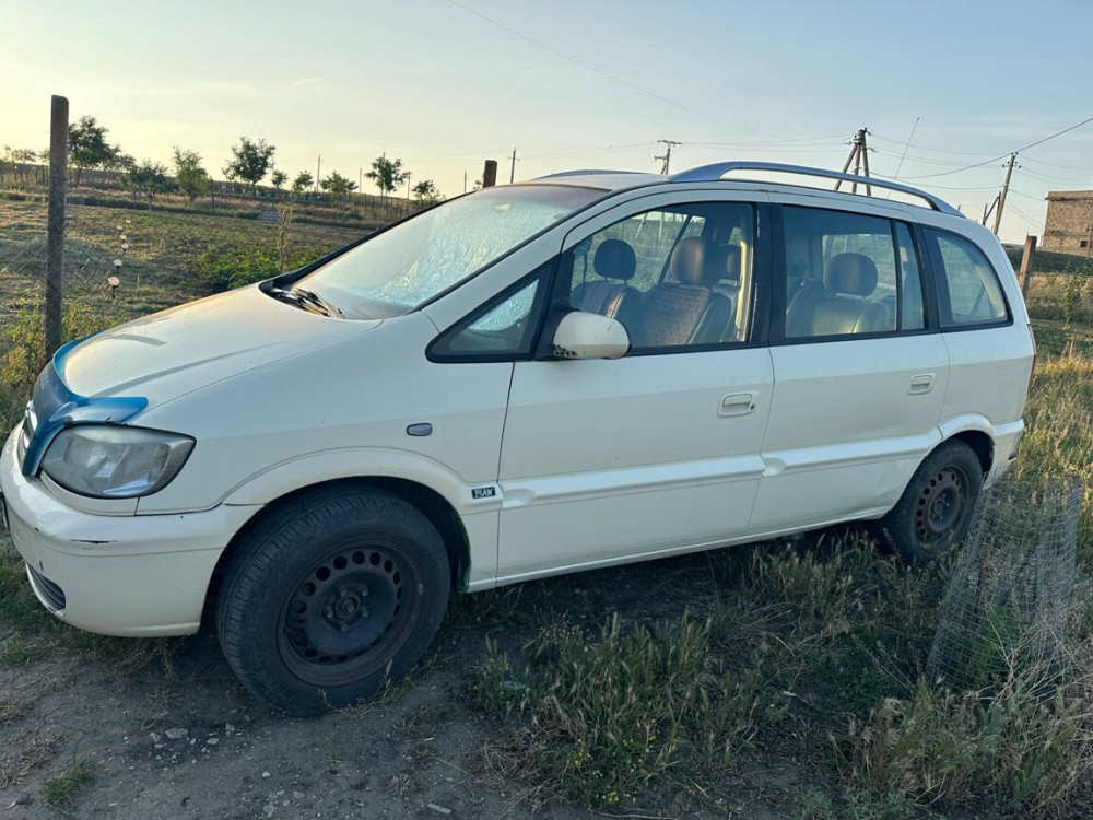 Opel Zafira 2004 an Comrat Comrat - fotografie 1